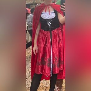 Woman’s little red riding hood costume